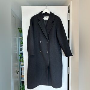 Aritzia Babaton The Slouch Coat Boucle Wool